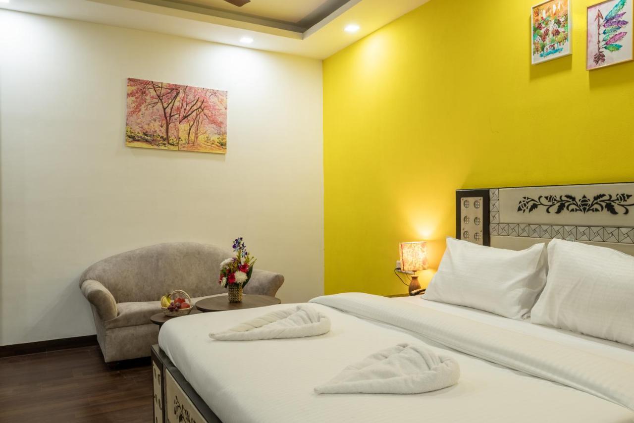 Lime Boutique B&B Gk-1 At Kailash Colony Metro , Greater Kailash Near Eros Hotel Nehru Place นิวเดลี ภายนอก รูปภาพ