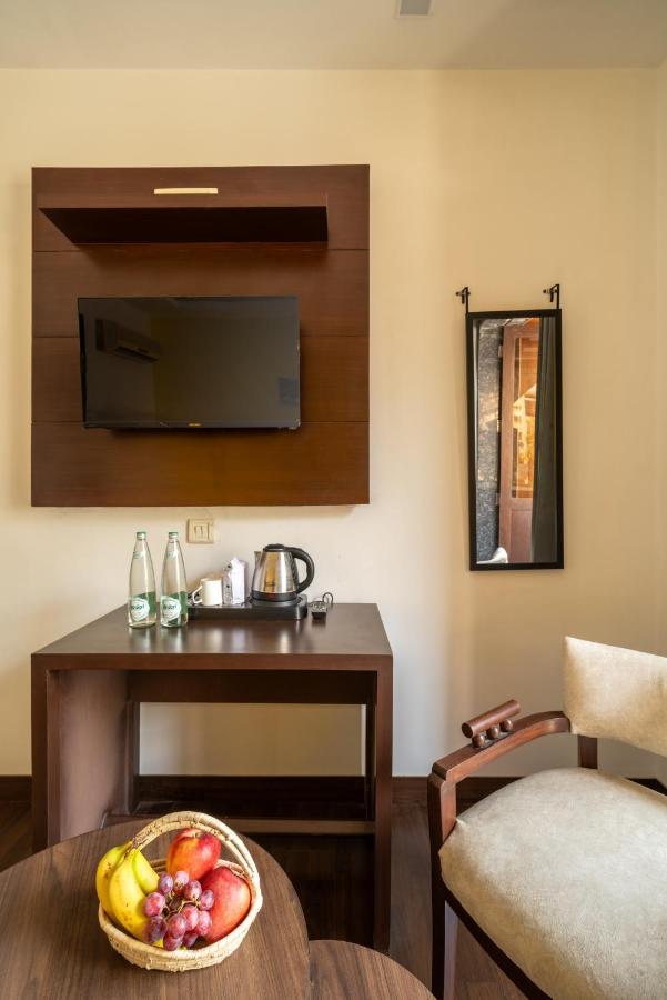 Lime Boutique B&B Gk-1 At Kailash Colony Metro , Greater Kailash Near Eros Hotel Nehru Place นิวเดลี ภายนอก รูปภาพ